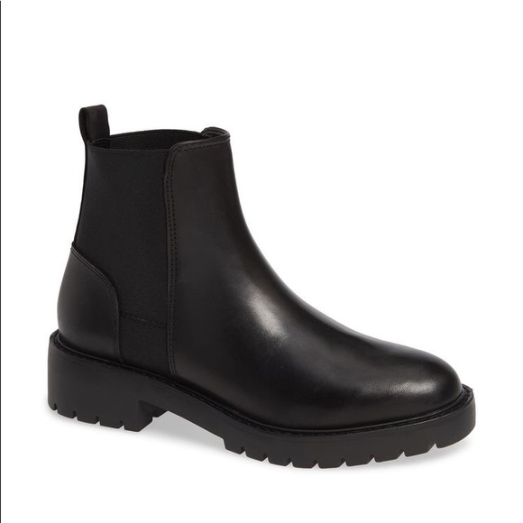 gliding boot steve madden